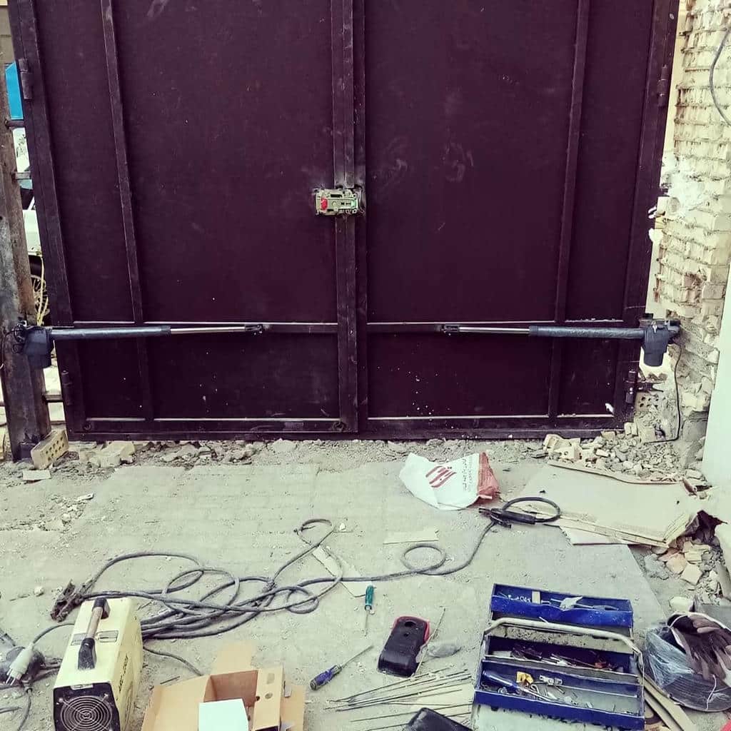 جک درب پارکینگ در شهرکرد