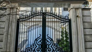 درب حیاط در بندر دیلم