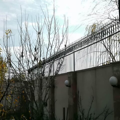 حفاظ دیواری مدل سرنیزه ای