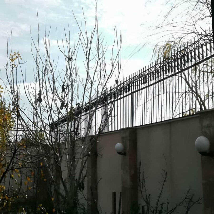 حفاظ دیواری مدل سرنیزه ای