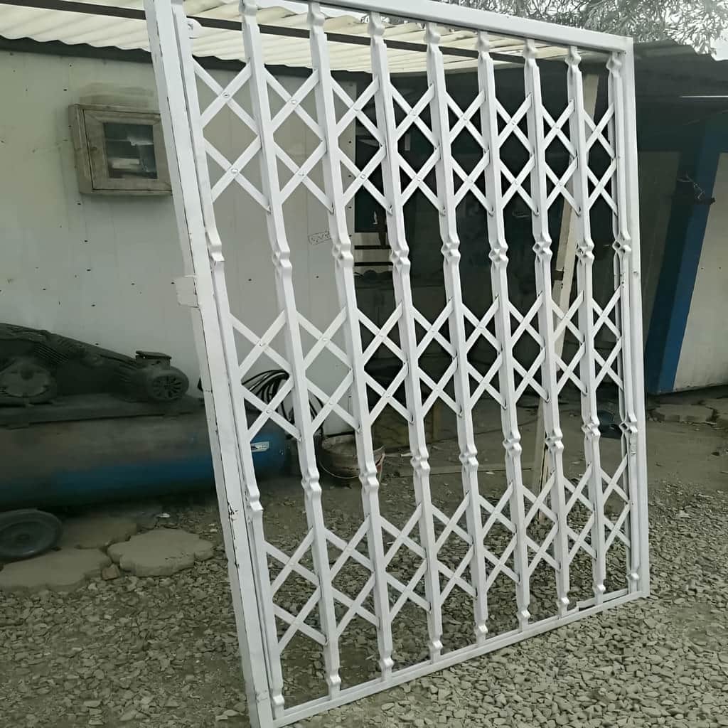 حفاظ آکاردئونی سه گل تسمه ۲ با ردیف تیرک های منظم و مقاوم