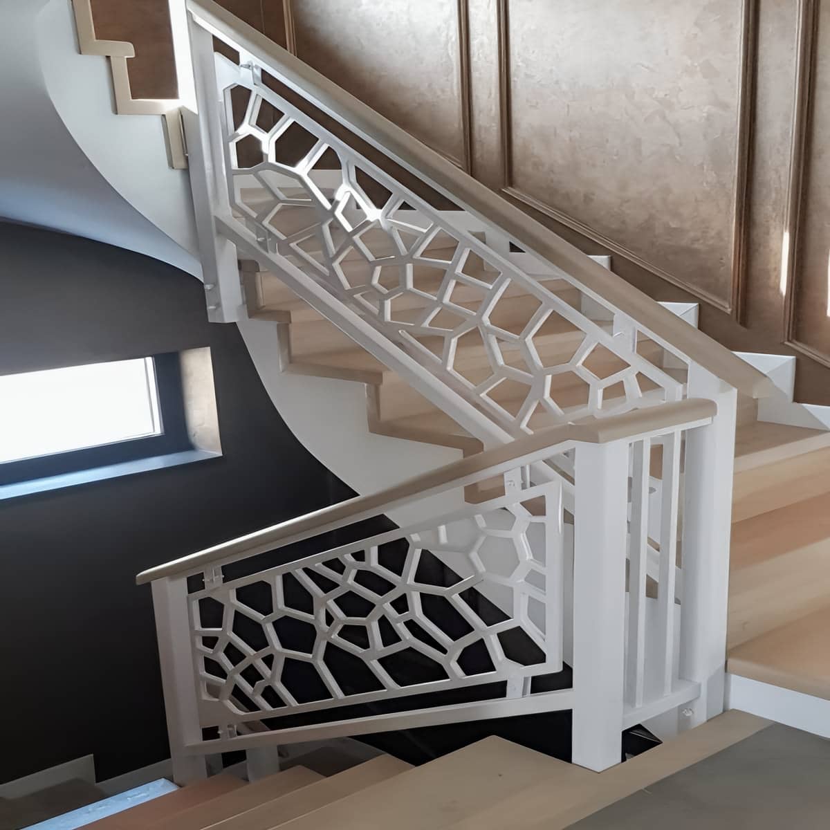 نرده سی ان سی حیاط و محوطه با رنگ مقاوم