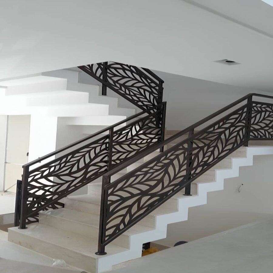 نرده سی ان سی با طرح سفارشی