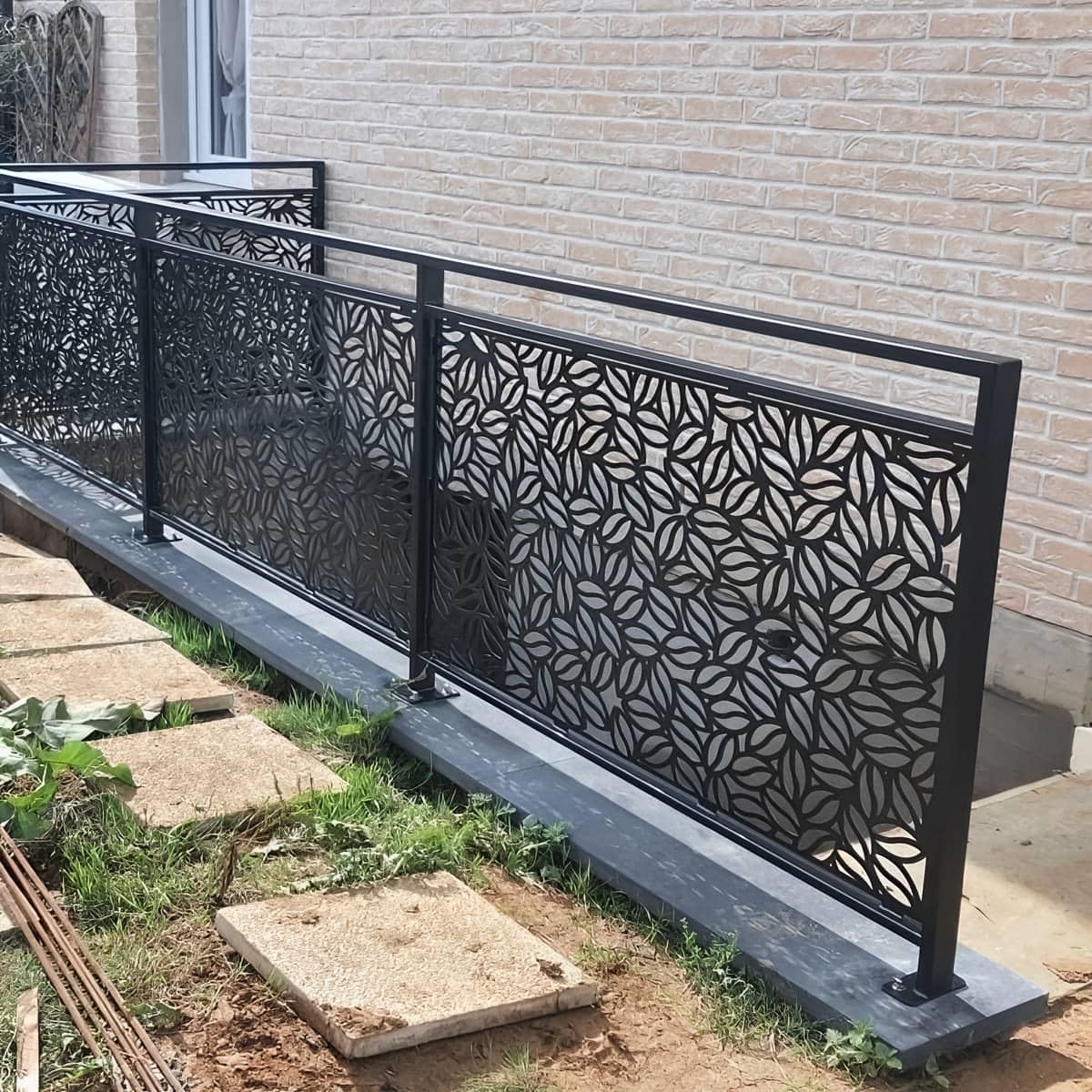 نرده سی ان سی رنگ کوره ای بادوام با پرداخت لبه برش نرده سی ان سی رنگ کوره ای بادوام با پرداخت لبه برش
