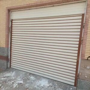کرکره برقی مناسب درب پارکینگ خودرو ساختمان