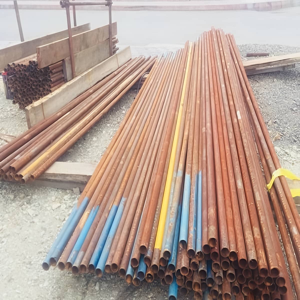 لوله داربست صنعتی برای کارخانه کاشی و خط تولید