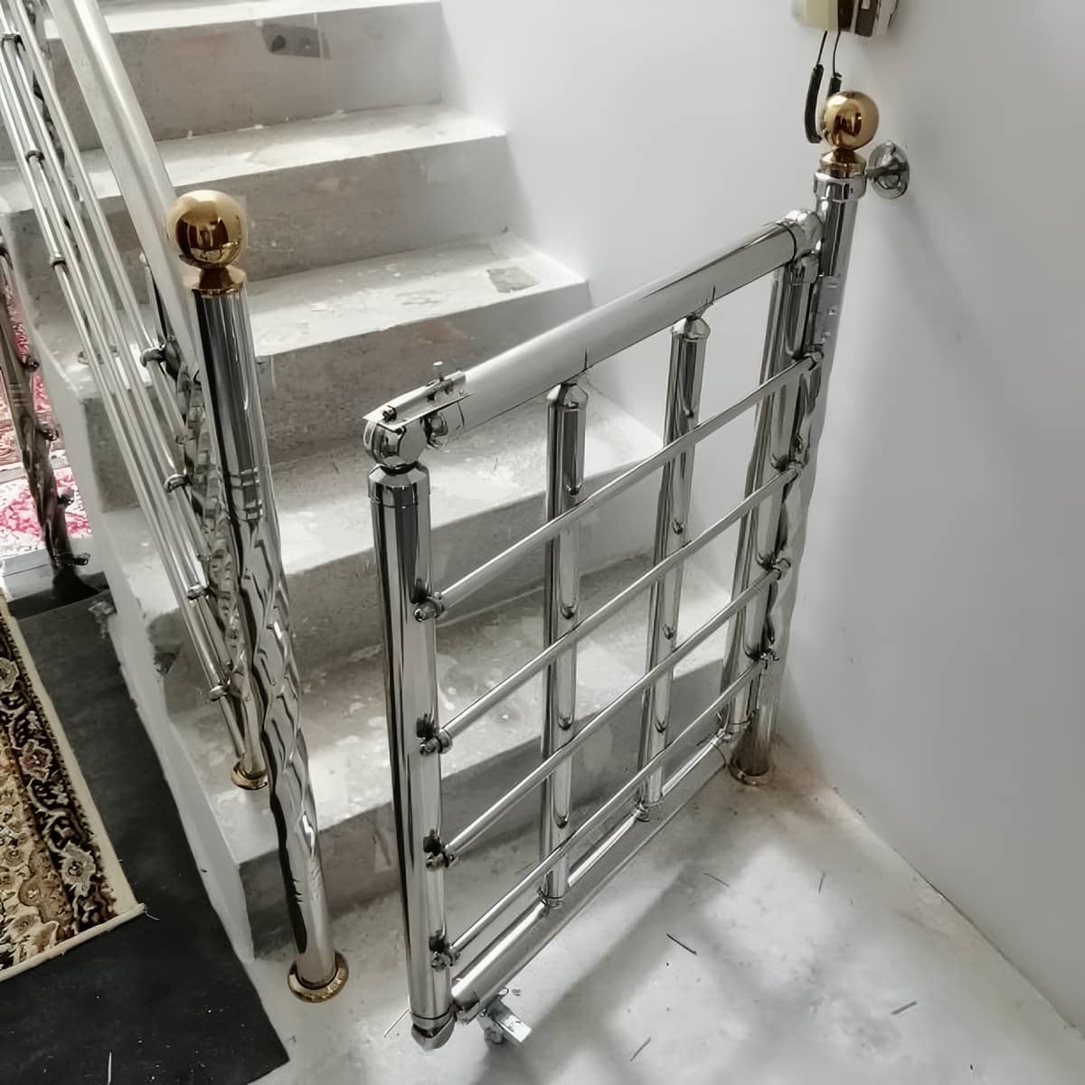 نرده استیل سفارشی مدرن با اندازه گیری دقیق پروژه نرده استیل سفارشی مدرن با اندازه گیری دقیق پروژه