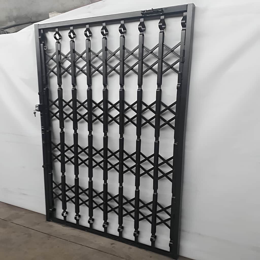 مدل متراکم درب آکاردئونی چهار گل لوزی برای انتخاب خریدار مدل متراکم درب آکاردئونی چهار گل لوزی برای انتخاب خریدار