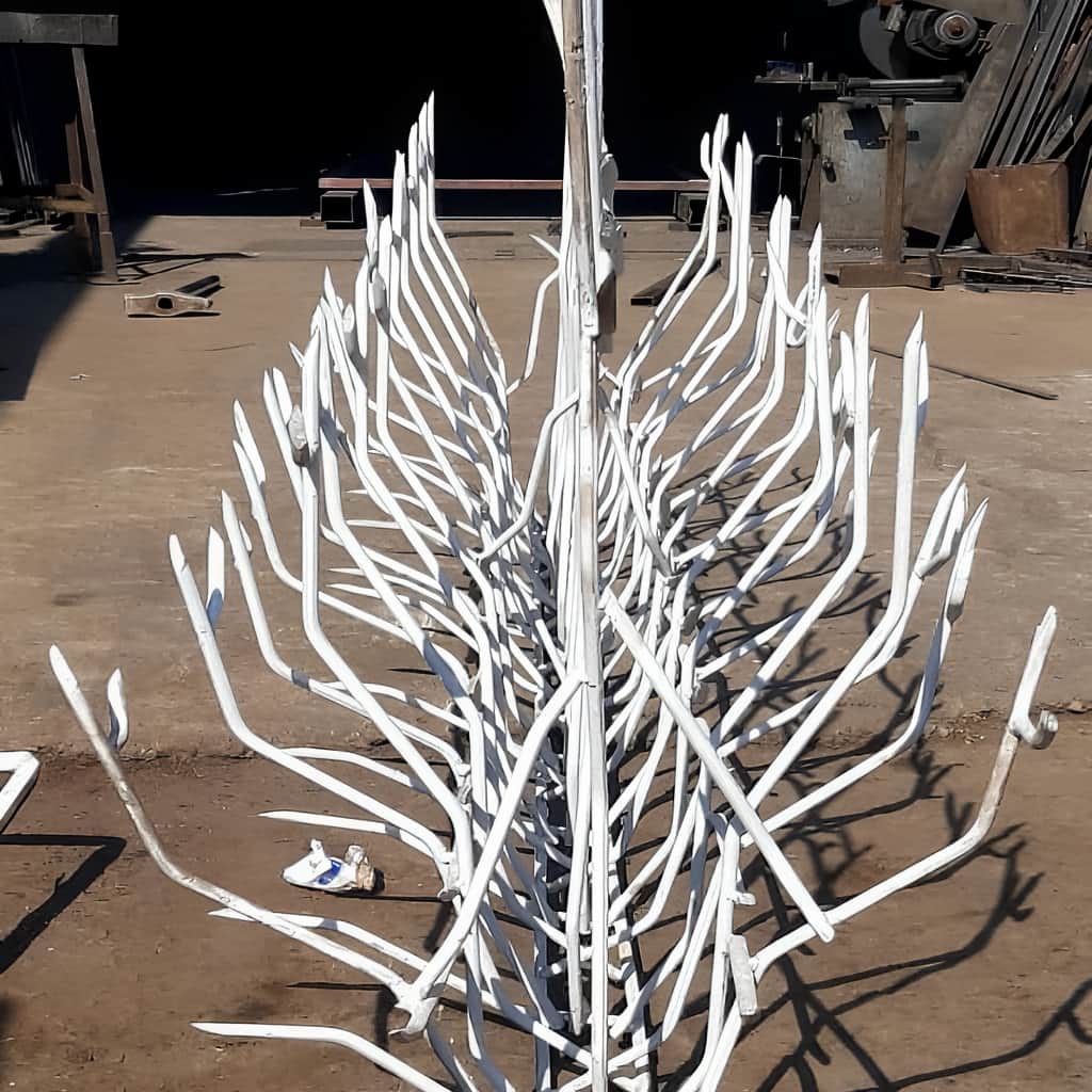 نصب حفاظ بوته ای دیوار پرتراکم روی تاج دیوار
