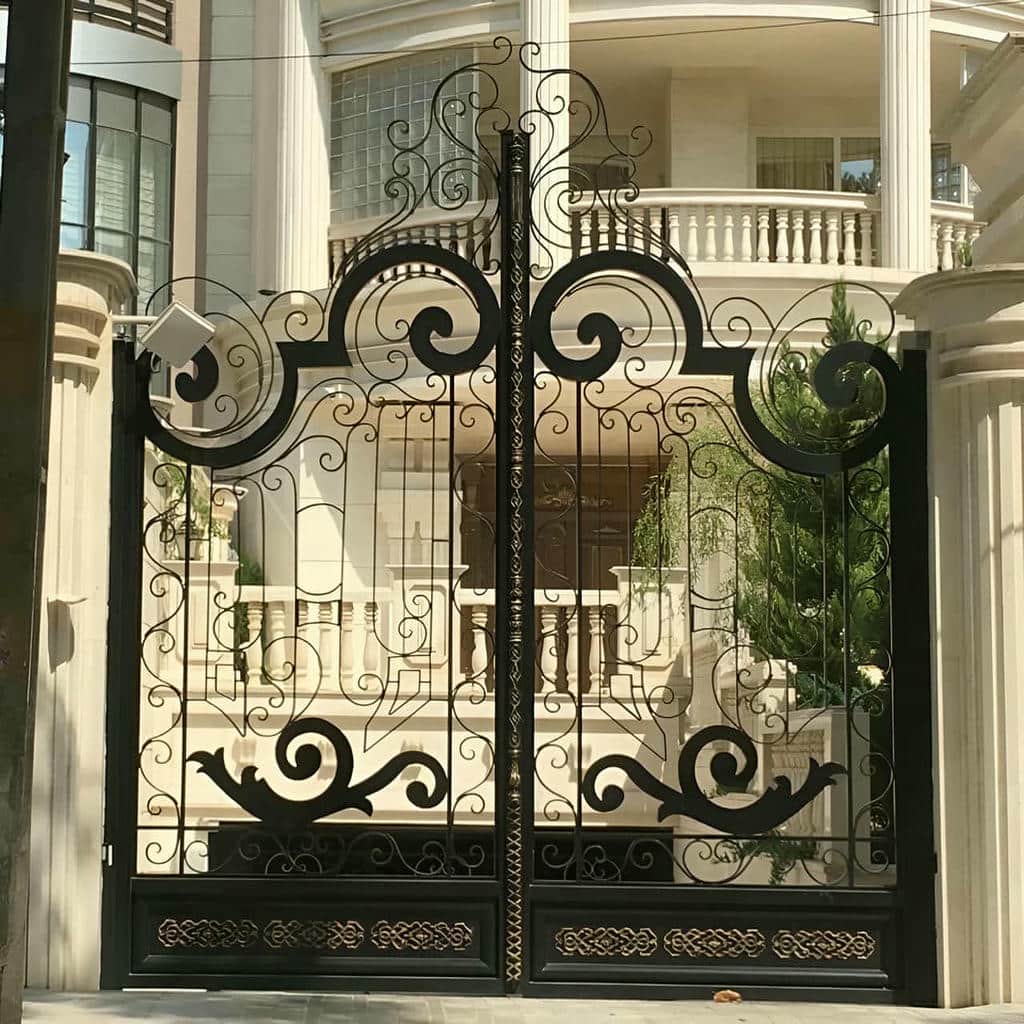 سفارش درب حیاط شاسی سنگین تک لنگه سفارش درب حیاط شاسی سنگین تک لنگه