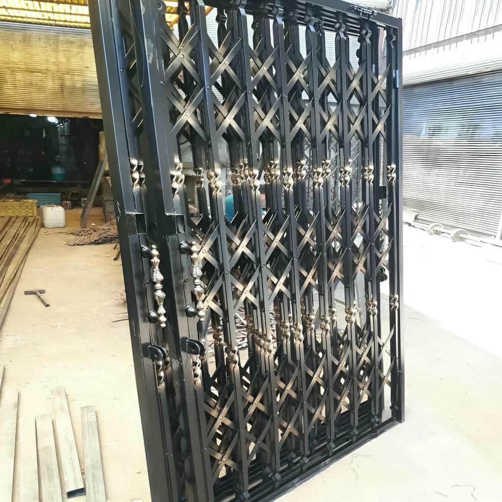مدل لوزی باز درب آکاردئونی طرح دار لوزی برای خرید مدل لوزی باز درب آکاردئونی طرح دار لوزی برای خرید