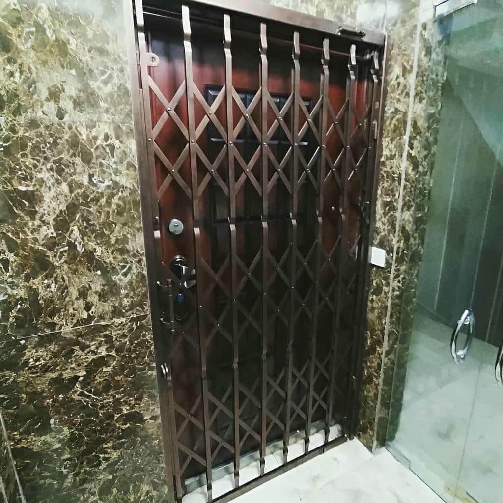 نمونه آکاردئونی حفاظ درب ضد سرقت فلزی برای خرید نمونه آکاردئونی حفاظ درب ضد سرقت فلزی برای خرید