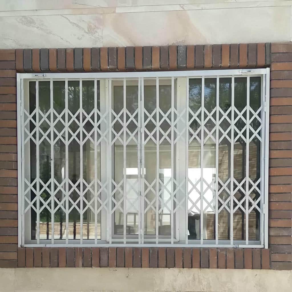اجرای حفاظ آکاردئونی دو جداره ورودی با شبکه متراکم
