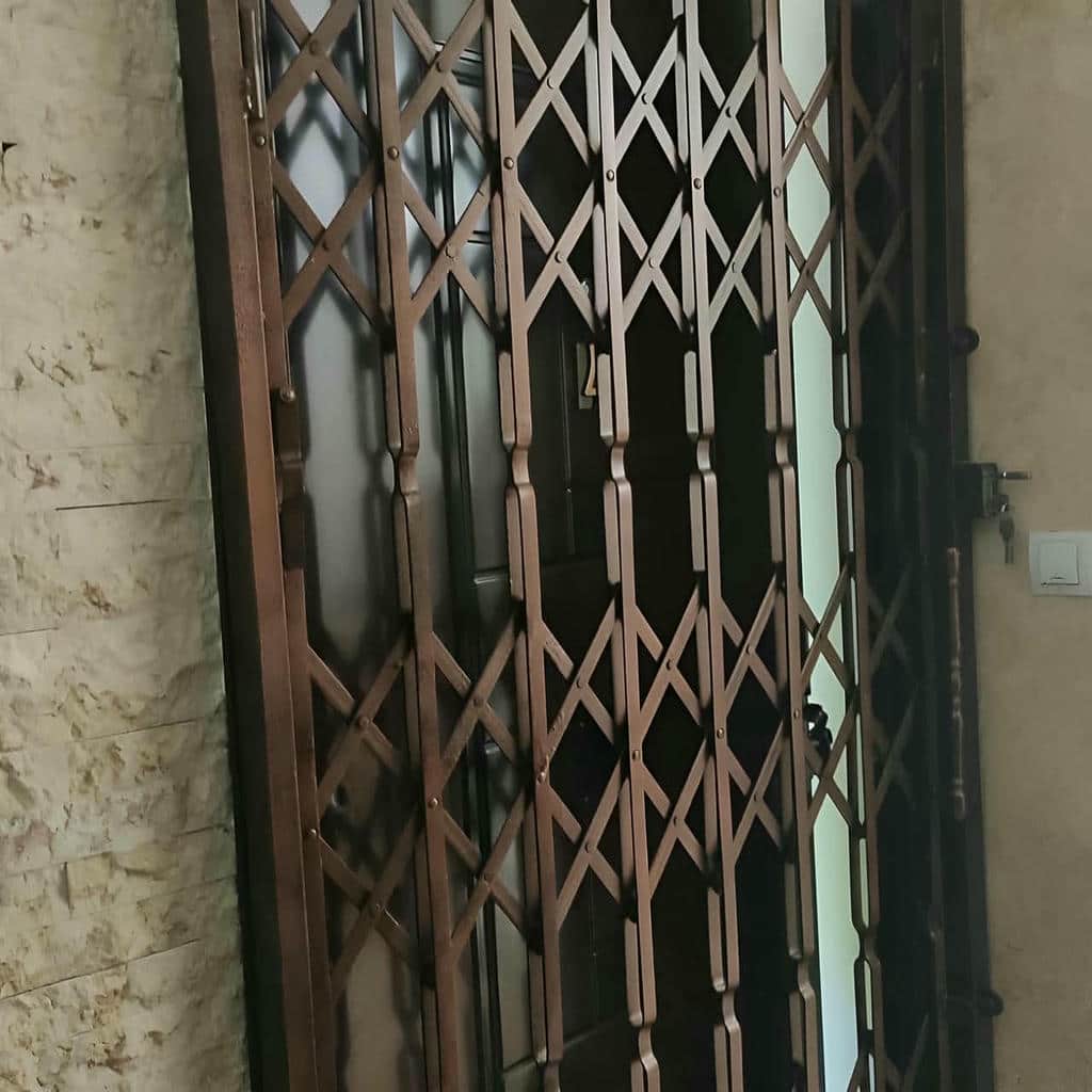 مدل متراکم حفاظ پشت درب آپارتمان ریلی برای خرید مدل متراکم حفاظ پشت درب آپارتمان ریلی برای خرید
