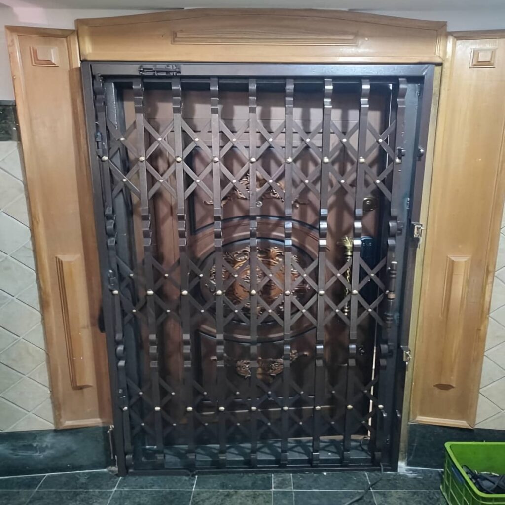 قیمت درب آکاردئونی طرح دار لوزی بر اساس سفارش