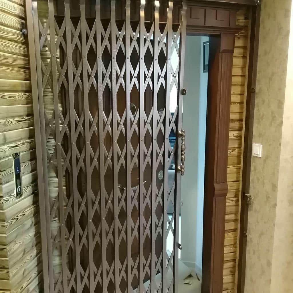 سفارش درب آکاردئونی برای واحد اداری بر اساس ابعاد دهانه