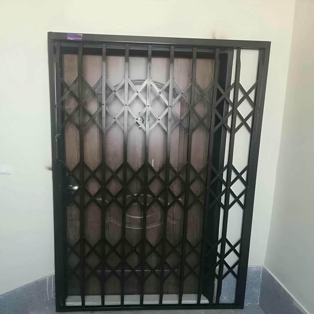سفارش درب حفاظ فلزی ورودی واحد بر اساس ابعاد دهانه