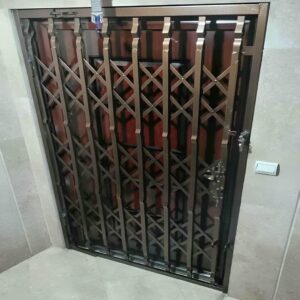 6 طرح درب آکاردئونی سفید طلایی