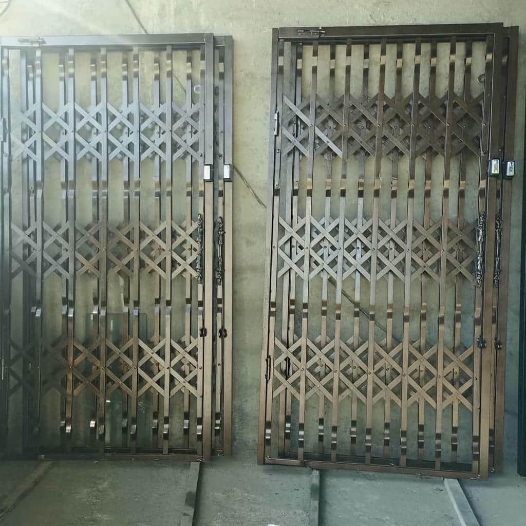 ساخت درب آکاردئونی طلایی سلطنتی با پروفیل مقاوم