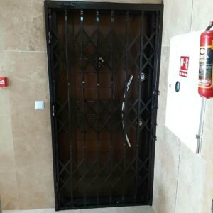 11 مدل درب آکاردئونی طرح دار لوزی