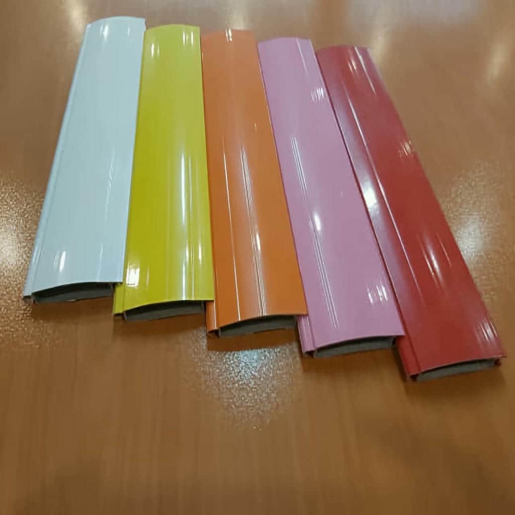 اجرای ریل کرکره برقی آلومینیومی برای دهانه عریض