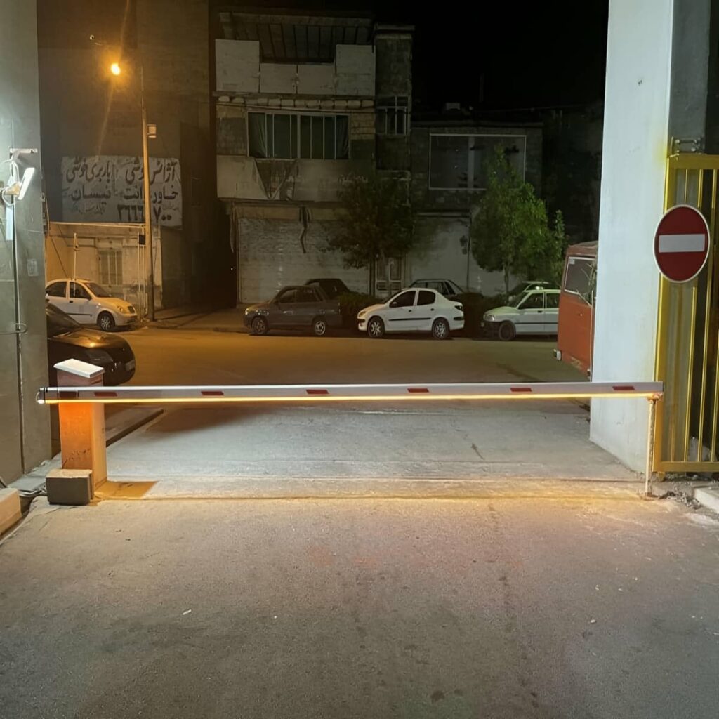 خرید پلاک خوان پارکینگ ورودی برای کنترل خودرو