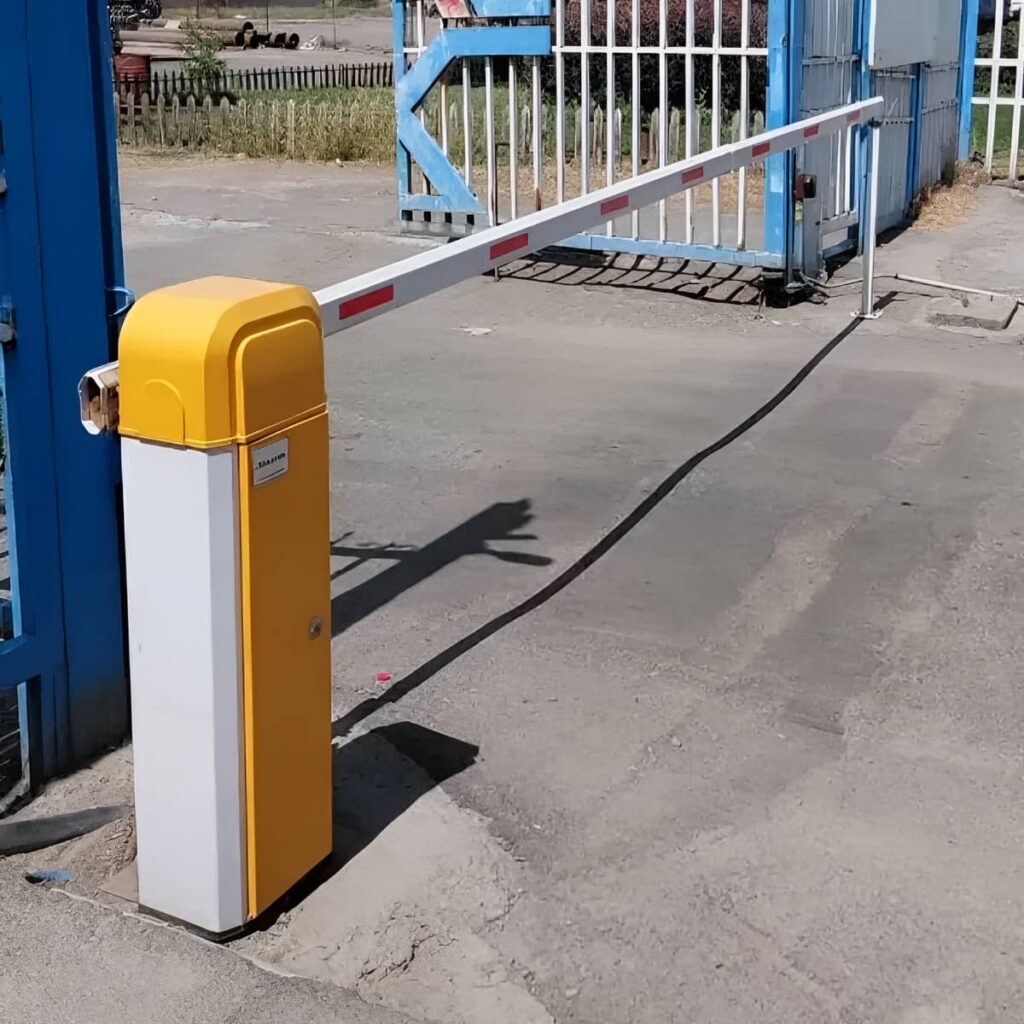 تعمیر راهبند بازویی LED دار پارکینگ و منبع تغذیه