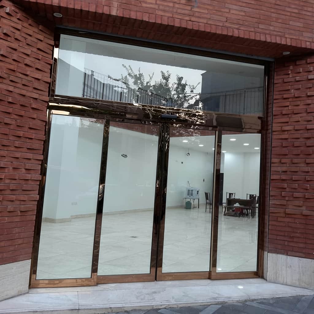 راهنمای انتخاب درب اتوماتیک شیشه ای فریم دار