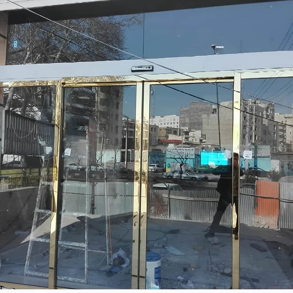 راهنمای انتخاب درب اتوماتیک شیشه ای ورودی ساختمان اداری
