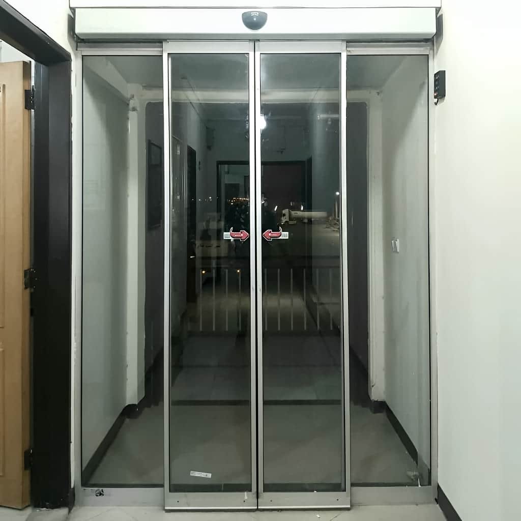 خدمات تعمیر فریم آلومینیومی درب شیشه ای