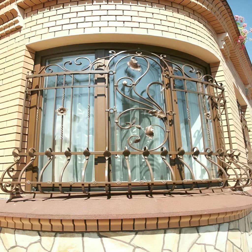 نصب نرده پنجره فرفورژه گل دار روی زیرکار مقاوم نصب نرده پنجره فرفورژه گل دار روی زیرکار مقاوم