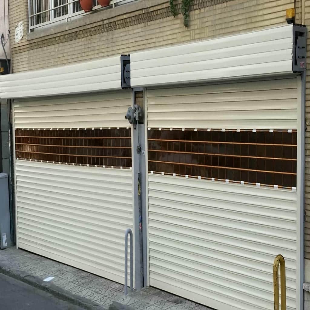 خدمات نصب کرکره برقی رنگی نمای فروشگاه