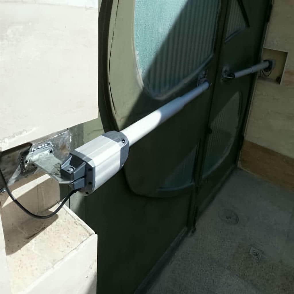 نصب موتور جک پارکینگی بازویی روی پایه تقویت‌شده