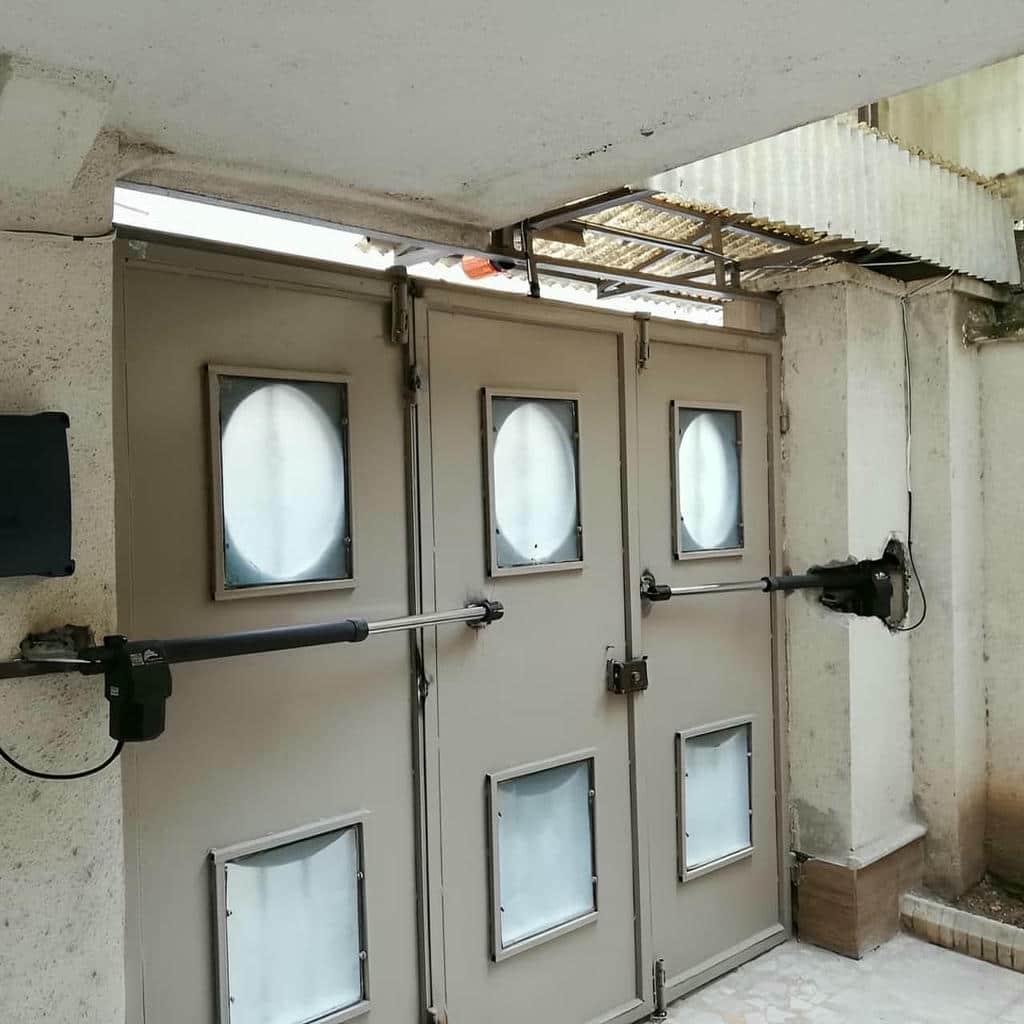 خرید درب برقی پارکینگ ریلی برای انتخاب نمونه مناسب