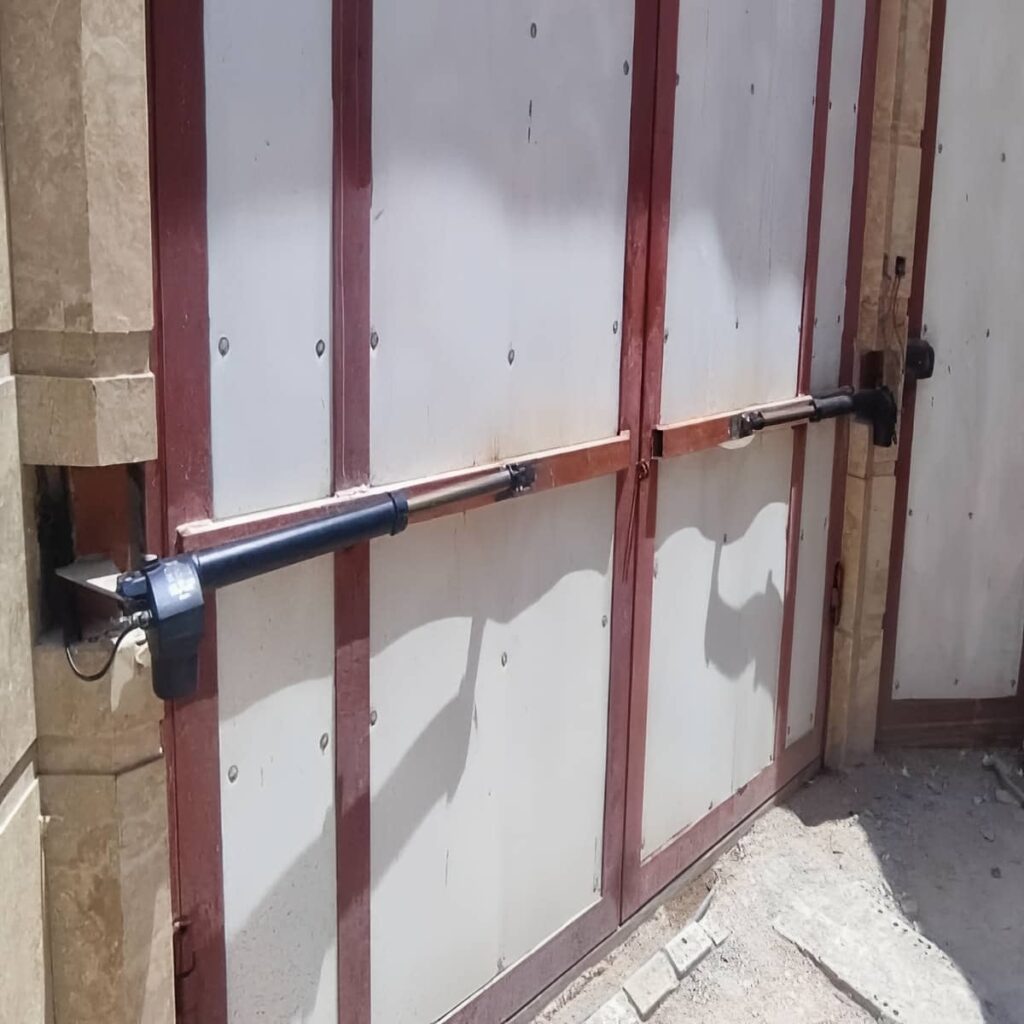 نصب فتوسل ایمنی جک پارکینگ روکار
