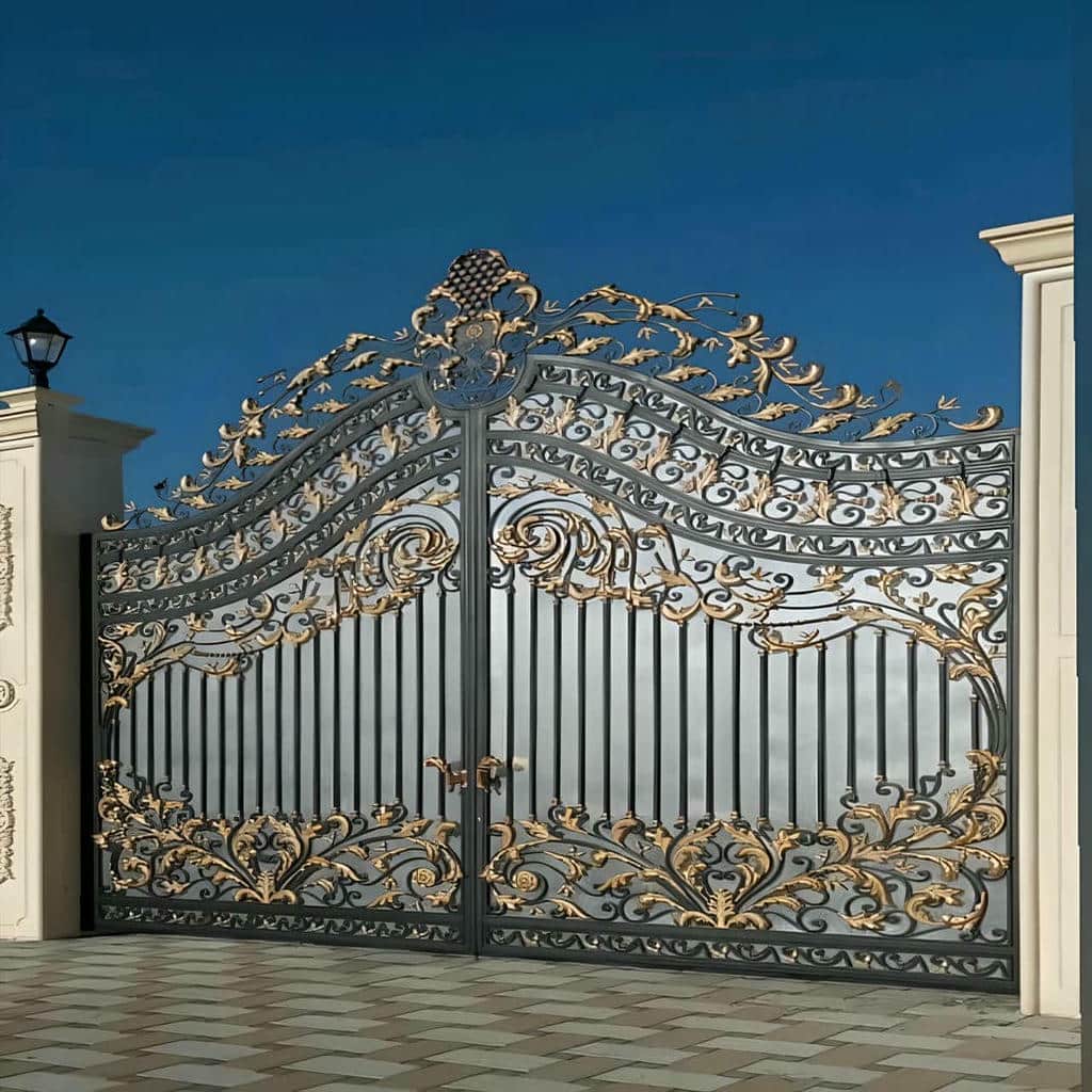 خرید درب پارکینگ کلاسیک کتیبه دار تاج‌دار