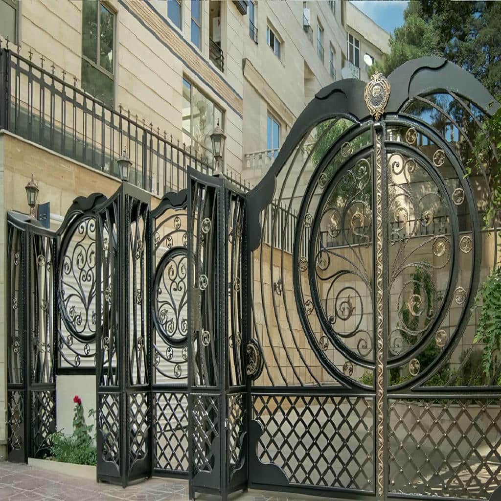 8 مدل درب پارکینگ عریض ماشین رو
