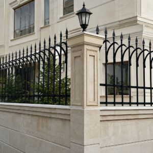 12 مدل حفاظ دیوار کوتاه حیاط