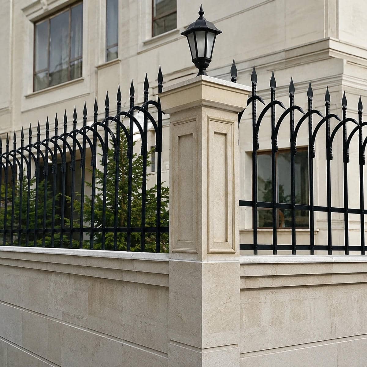 12 مدل حفاظ دیوار کوتاه حیاط
