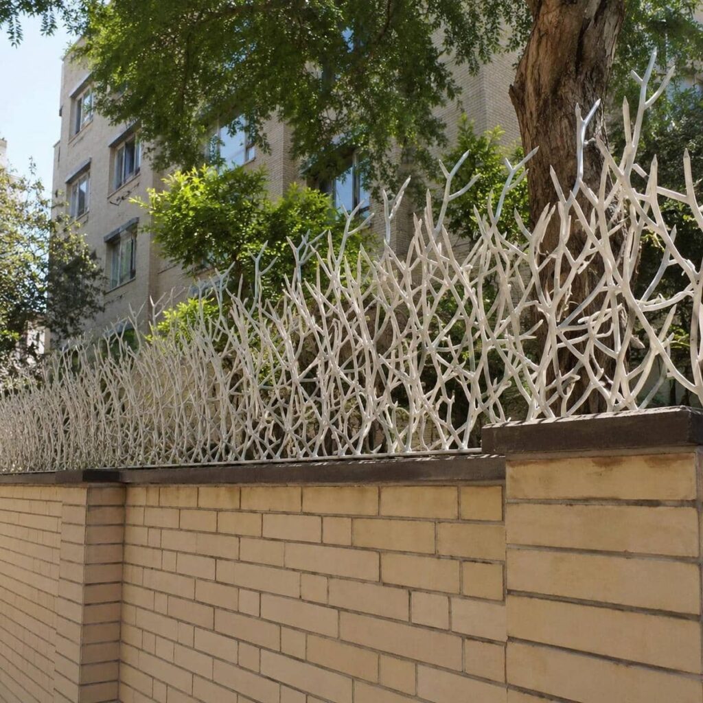 ساخت حفاظ نیزاری برای افزایش ارتفاع دیوار ساخت حفاظ نیزاری برای افزایش ارتفاع دیوار