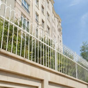 7 مدل حفاظ روی دیوار باغ محوطه