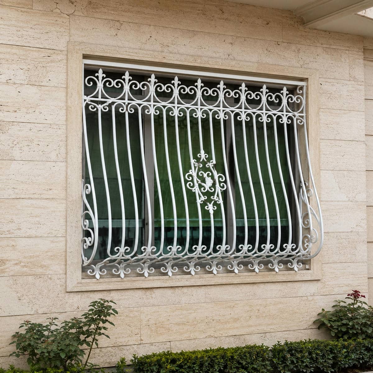 7 مدل حفاظ پنجره جای گلدان دار
