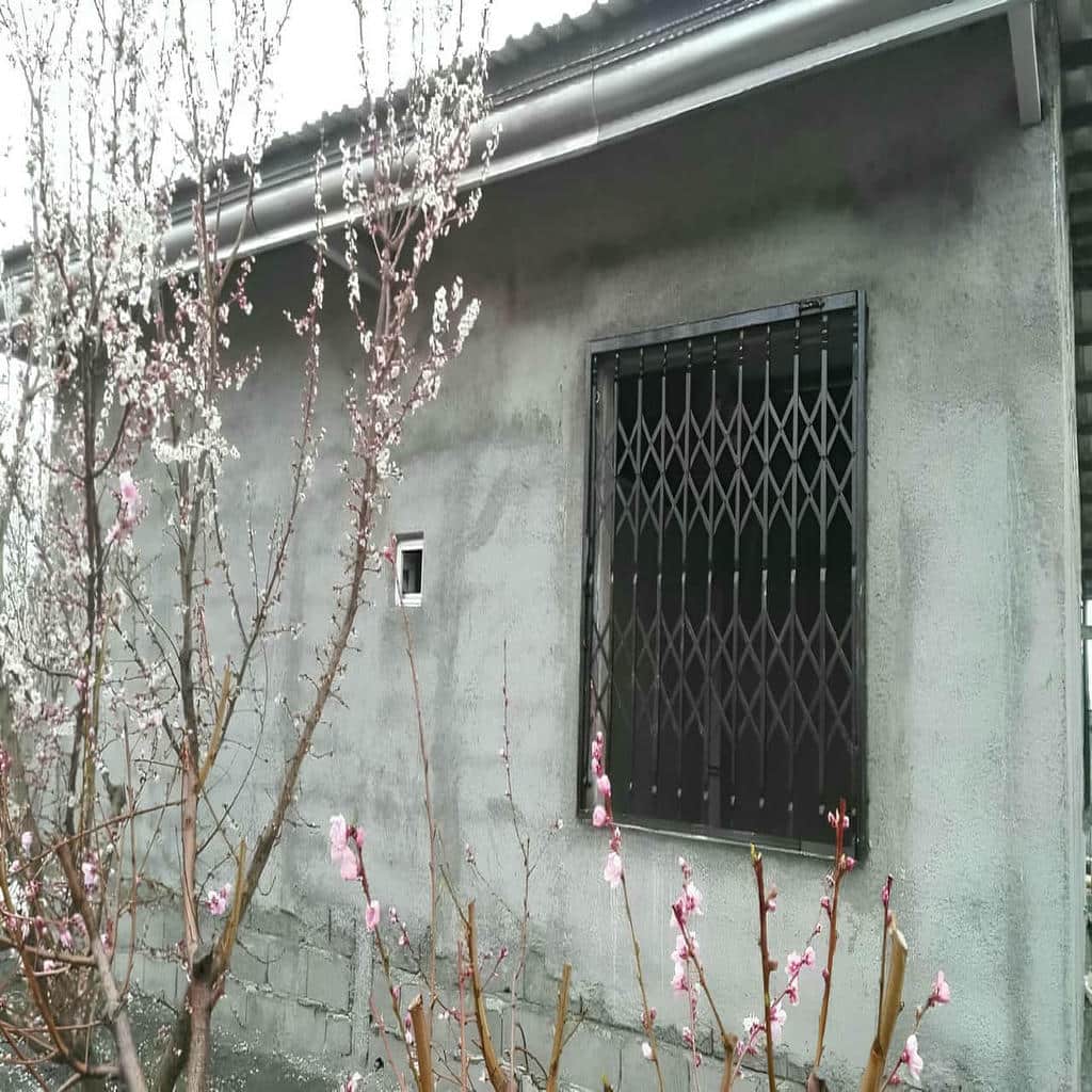 مدل تلسکوپی حفاظ پنجره ریلی جمع شونده