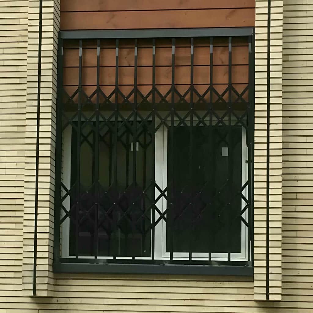 مدل تلسکوپی حفاظ پنجره متحرک