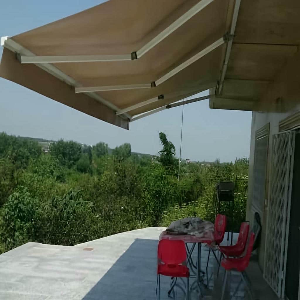 سایبان بالکن تاشو با فرم جمع شونده