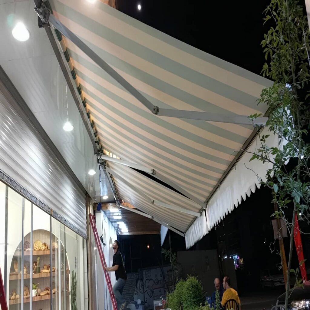 سایبان اتوماتیک بازویی مناسب فضای بارانی