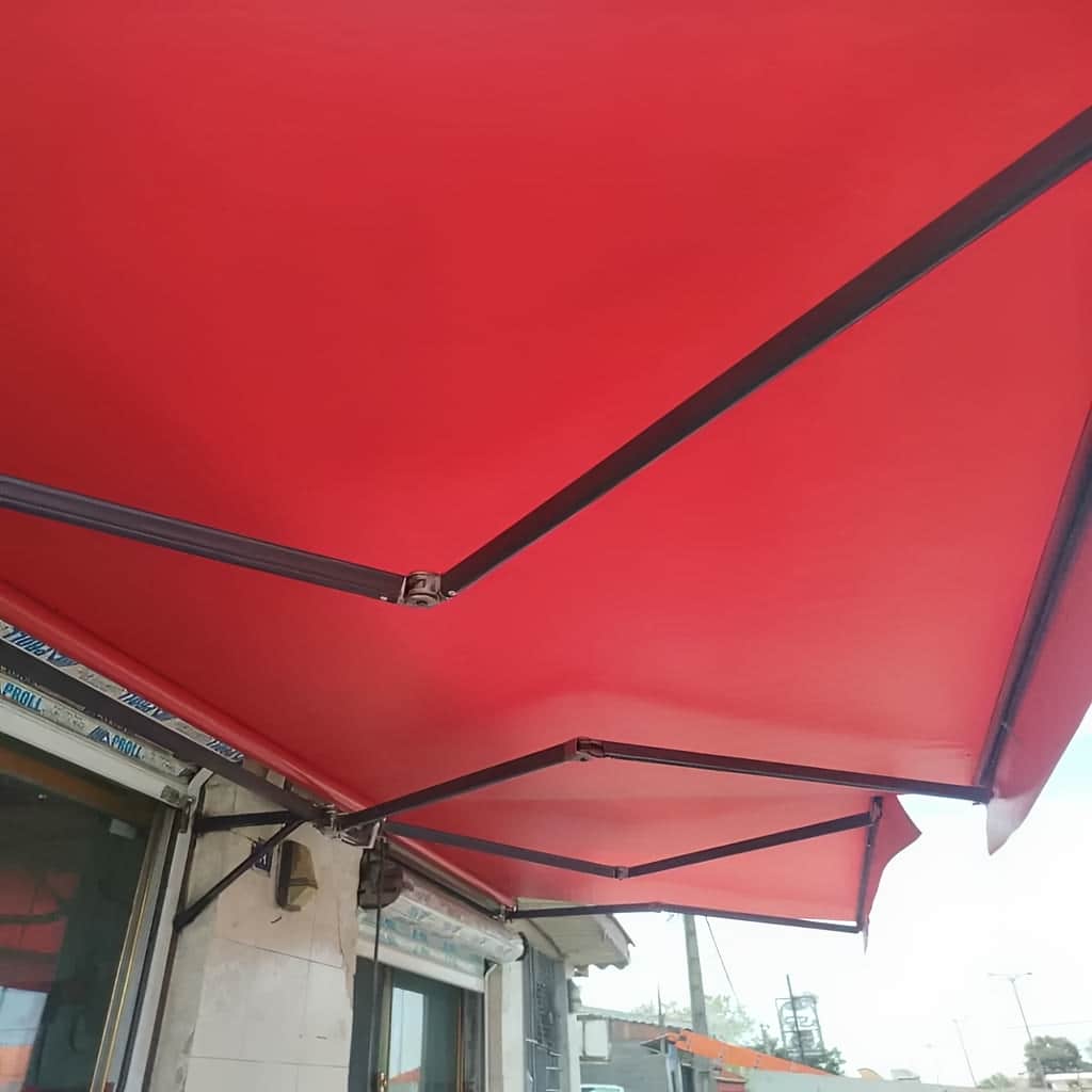 سایبان پارکینگ با پوشش روشن مقاوم