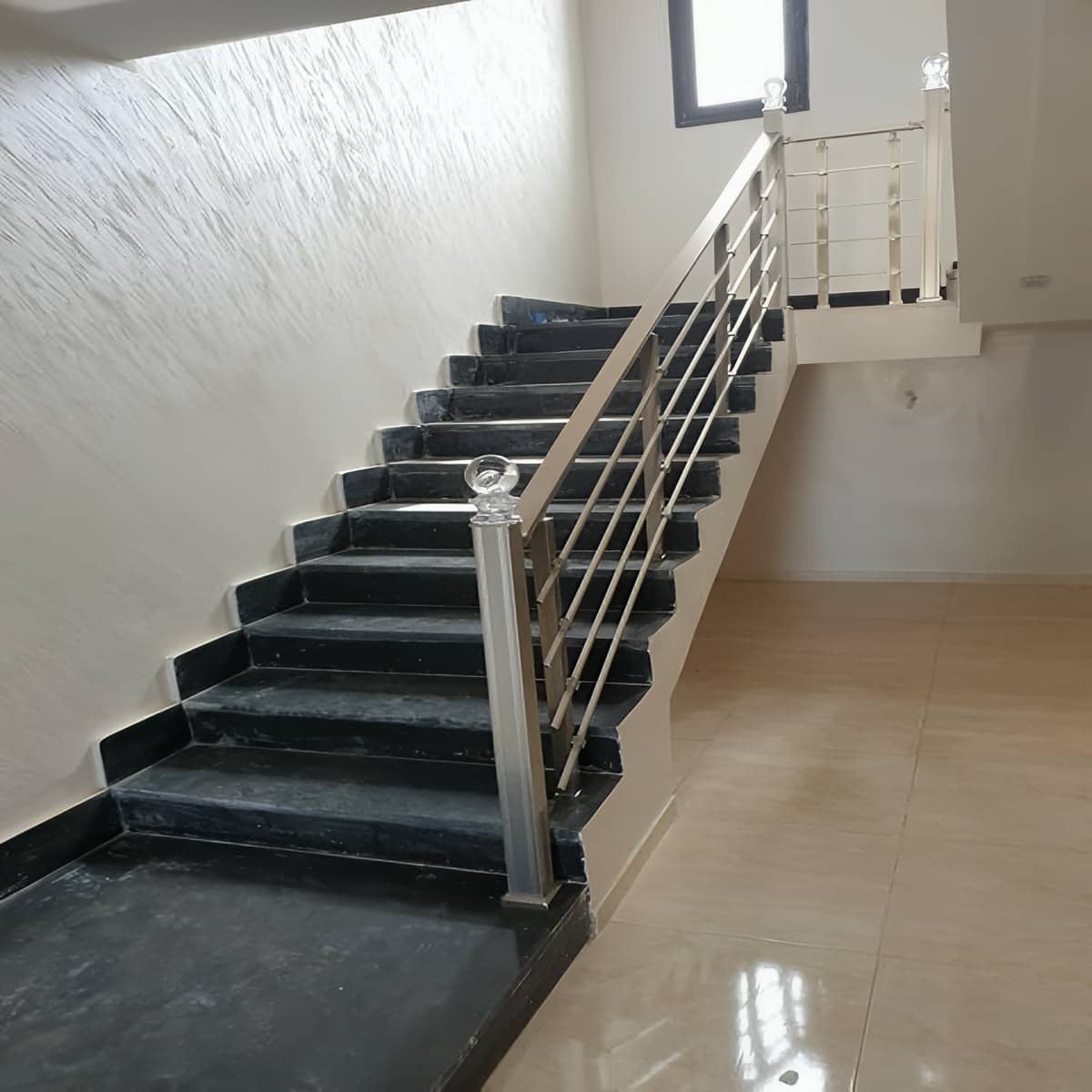 مرکز فروش نرده استیل راه پله سفارشی با اتصالات ایمن