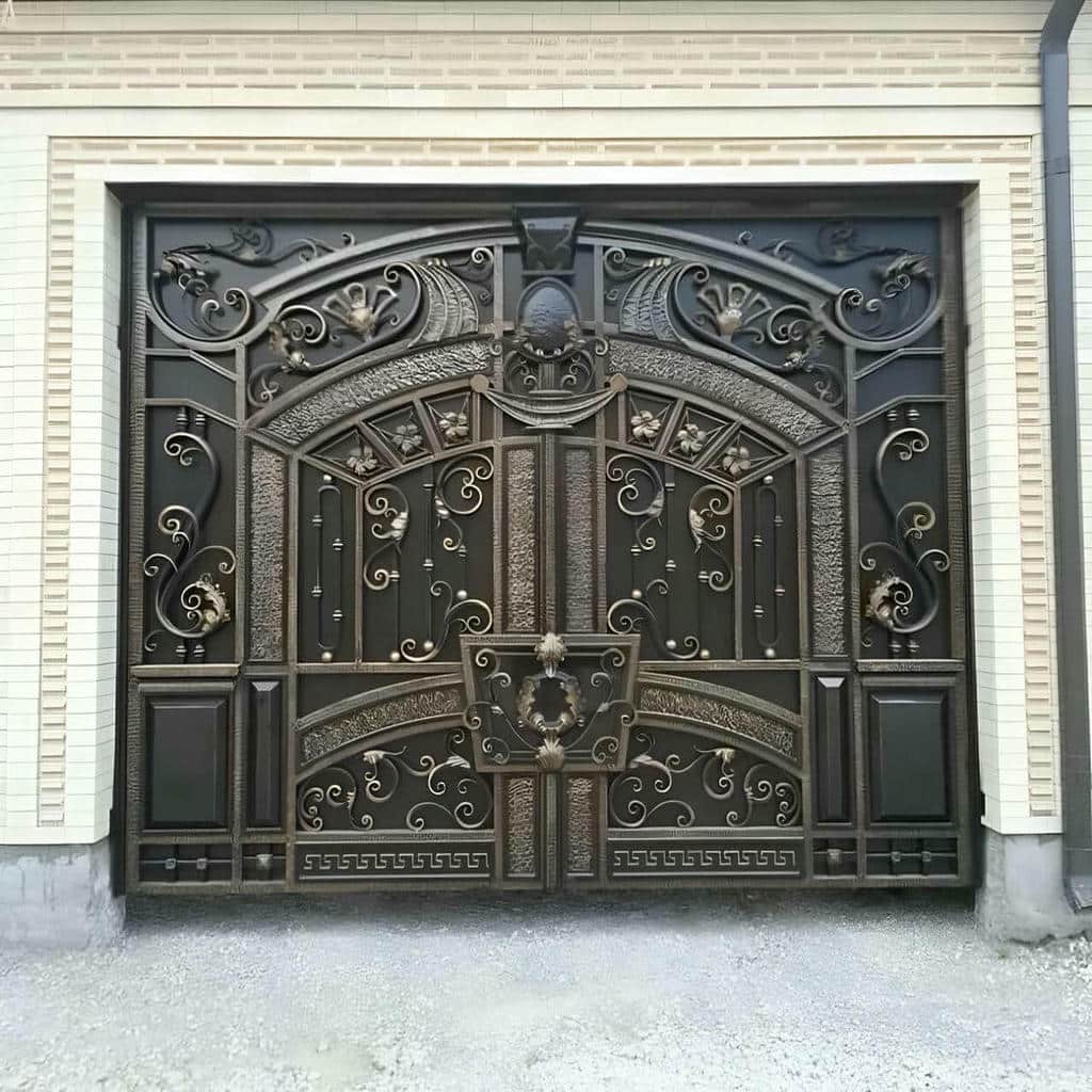 درب پارکینگ سفارشی با طراحی مینیمال