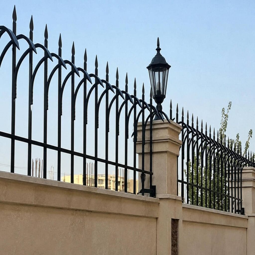 حفاظ دیوار با پوشش سطحی یکنواخت